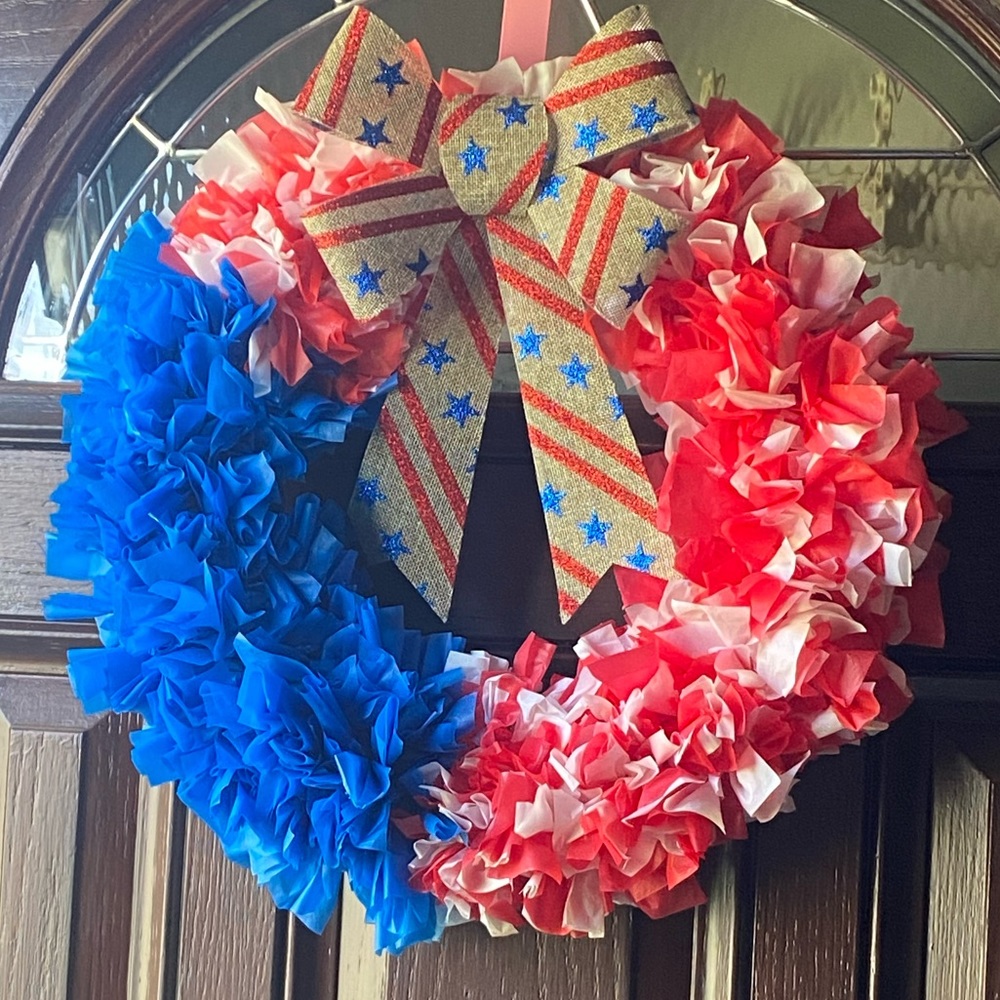 Patriotic wreath with bow
